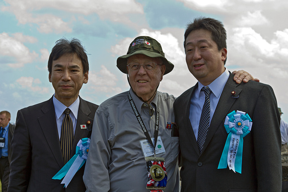 On the right is Yoshitaka Shindō, grandson of General Kuribayashi, commander of the Japanese forces on Iwo Jima posing with one of the WWII vets that fought there.